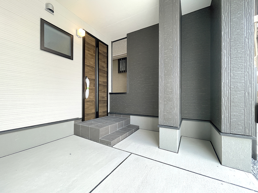 寝屋川市高柳4丁目　1号棟