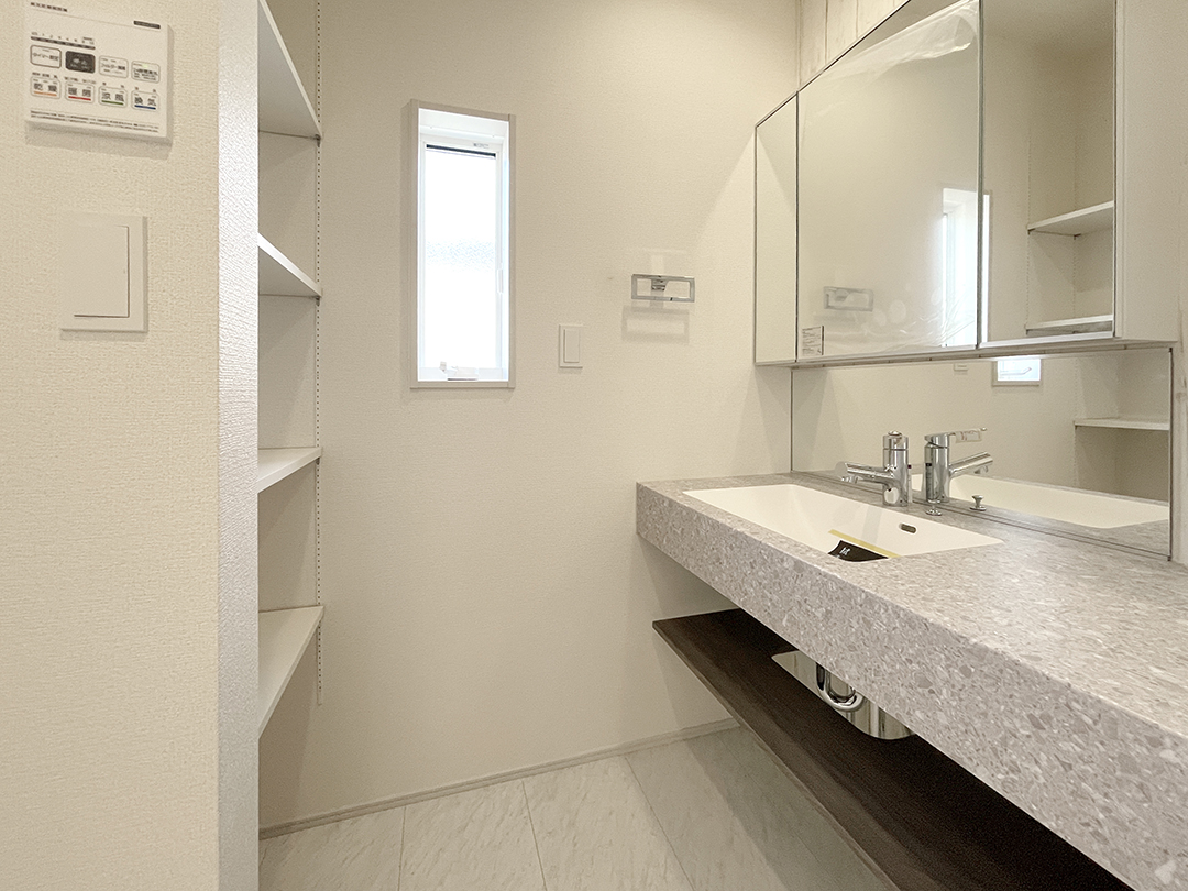 交野市青山1丁目