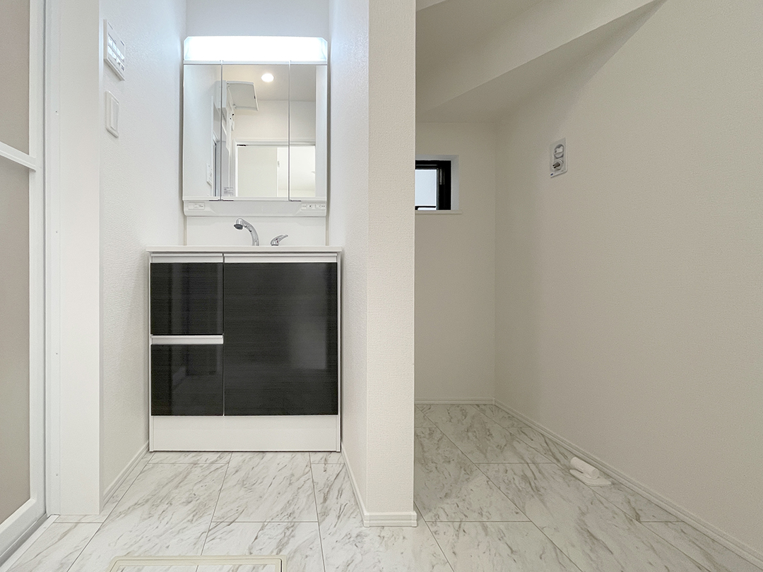 枚方市東香里3丁目　A号棟