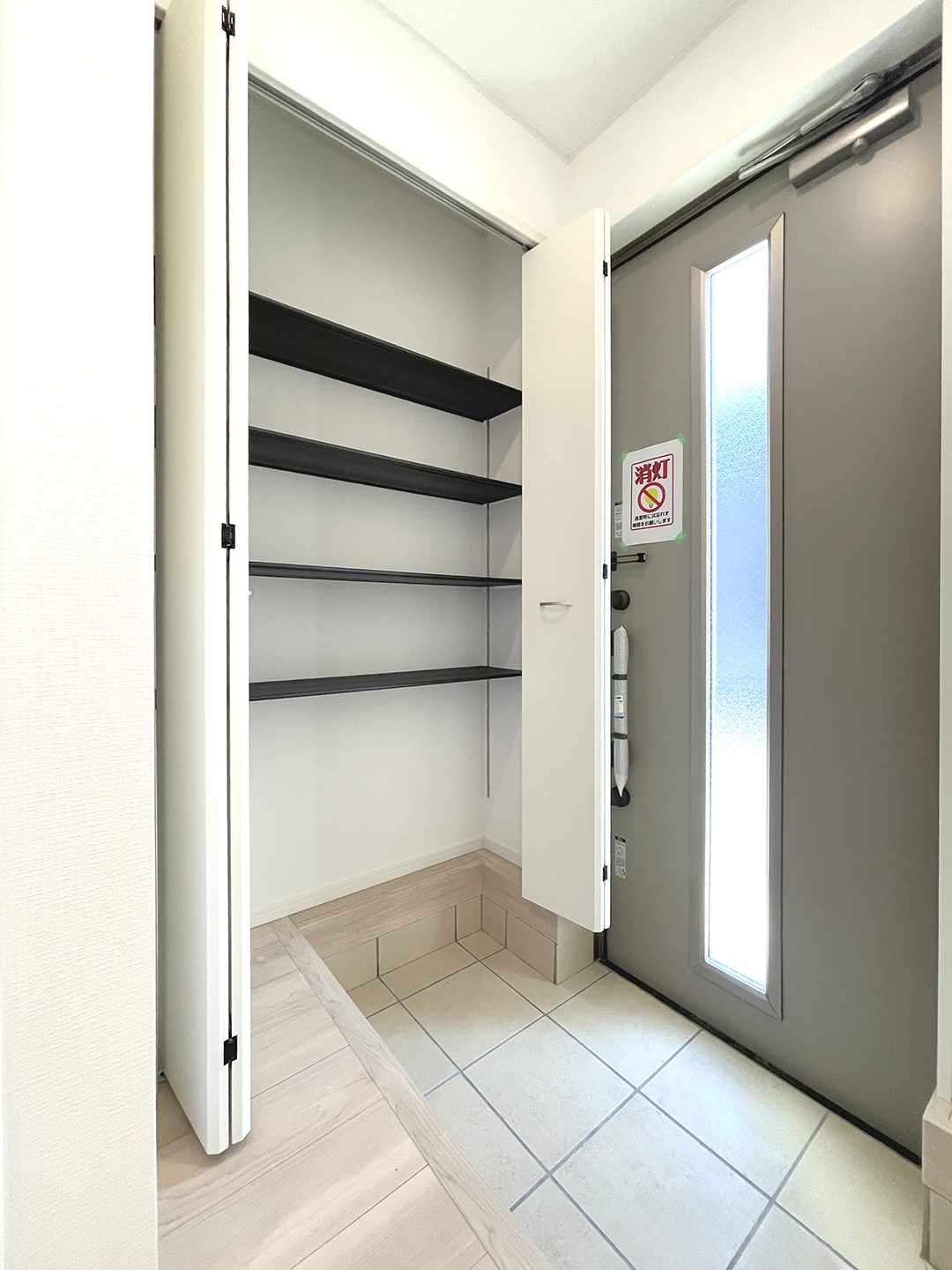 寝屋川市国松町  2号棟