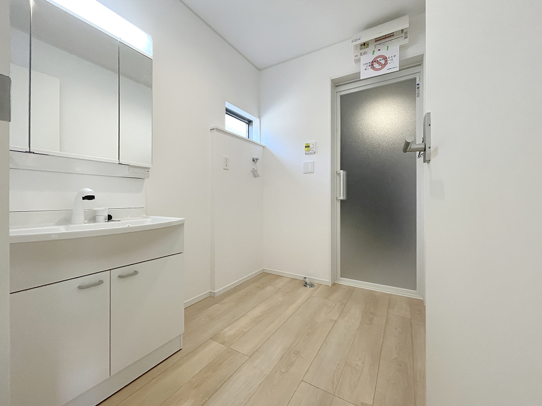 寝屋川市国松町  2号棟